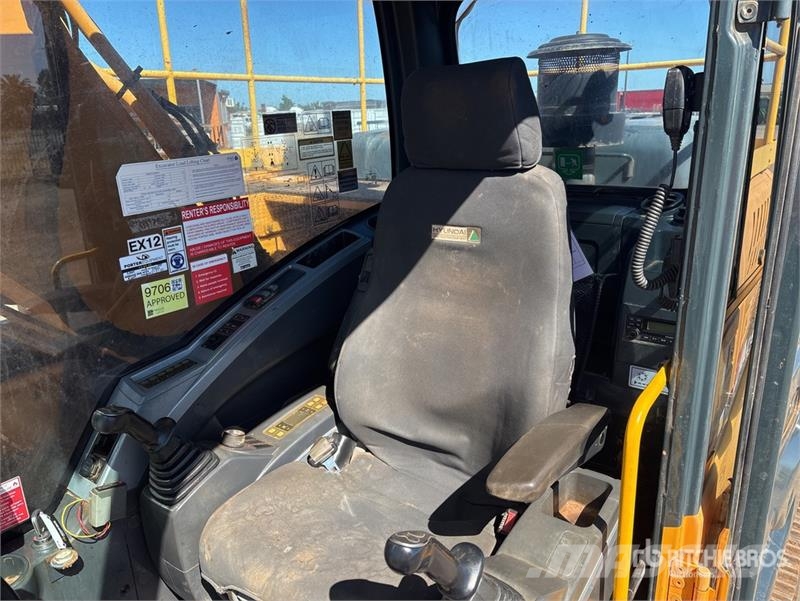 Hyundai Robex 210LC-9 Tracked Excavator Bageri gusjeničari