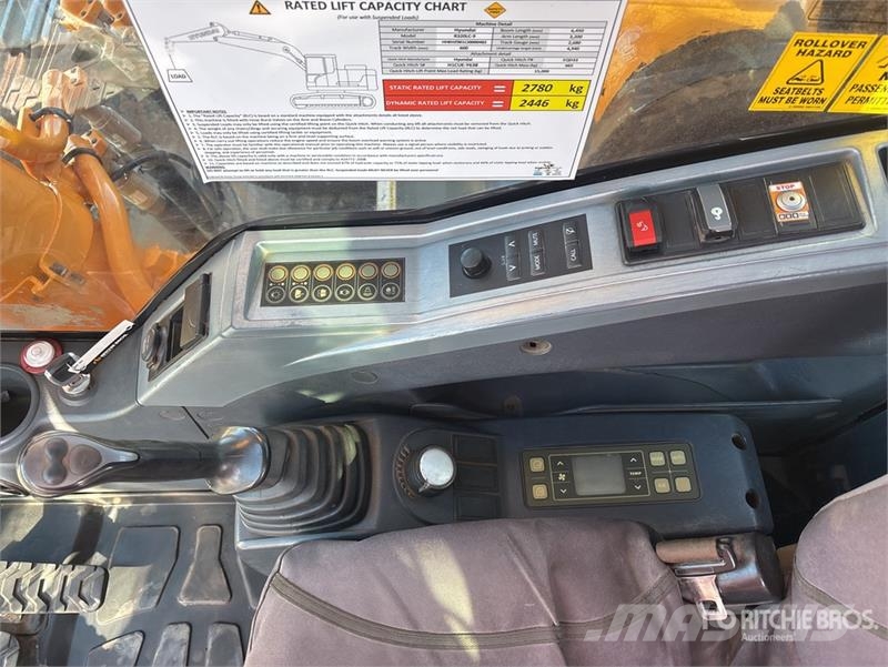 Hyundai Robex 320LC-9 Гусеничні екскаватори