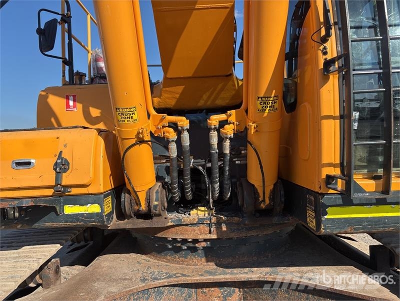 Hyundai Robex 320LC-9 Гусеничні екскаватори