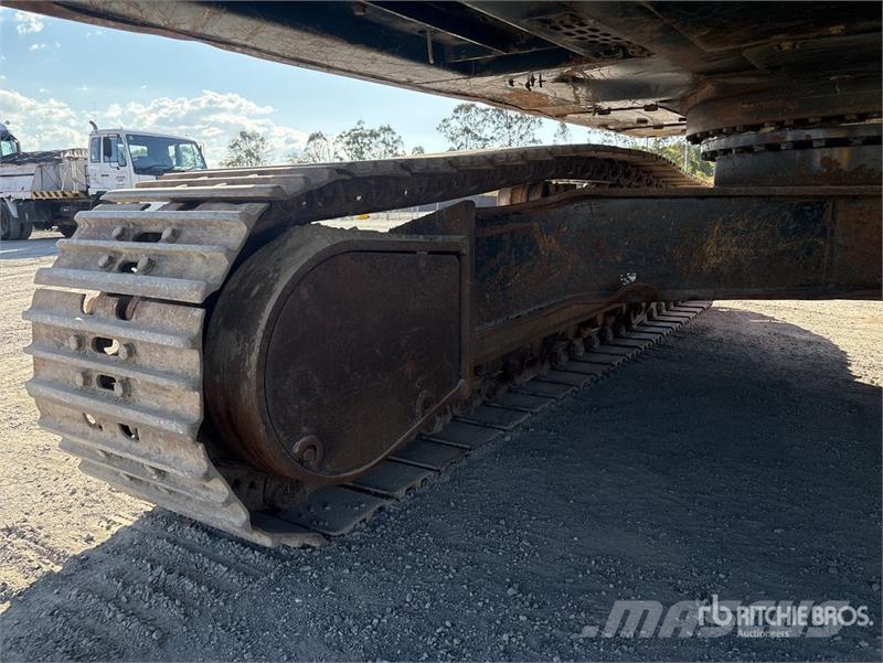 Hyundai Robex 320LC-9 Гусеничні екскаватори