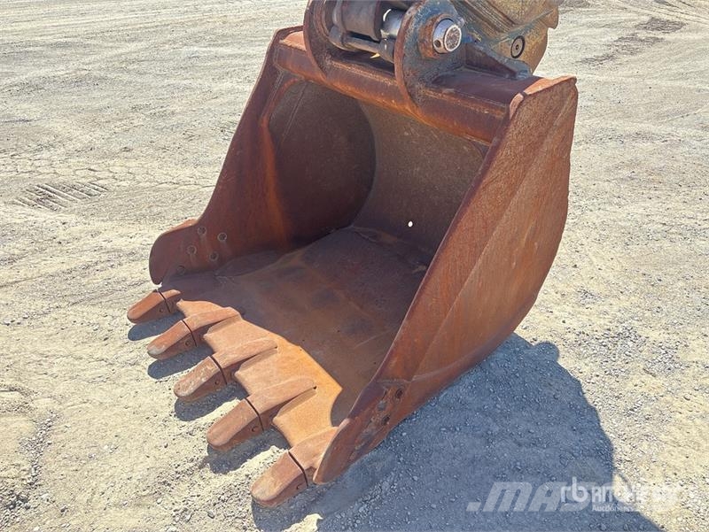 Hyundai Robex 320LC-9 Гусеничні екскаватори