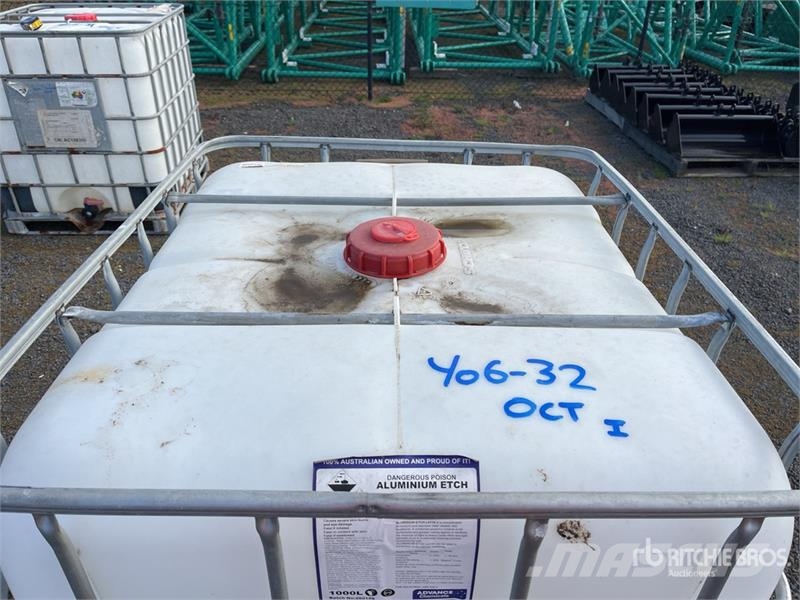 IBC 1000 L Tank Üzemanyag- és adaléktartályok