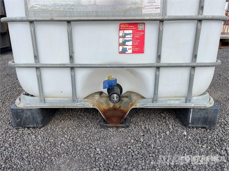 IBC 1000 L Tank Üzemanyag- és adaléktartályok