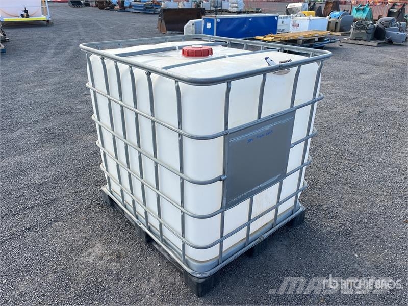 IBC 1000 L Tank Üzemanyag- és adaléktartályok