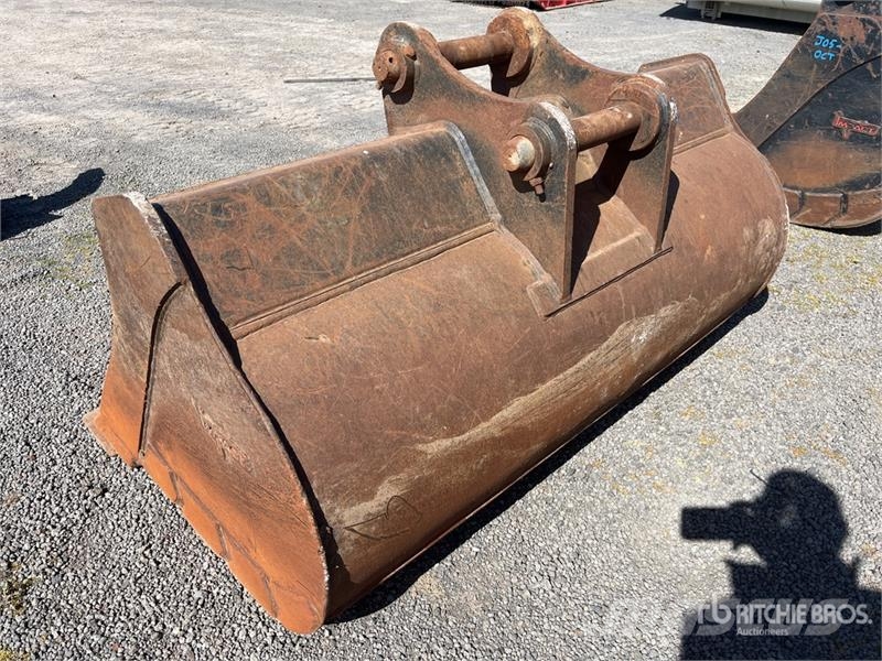 Impact 1750 mm Q/C Cleanup Excavator Bucket دلاء