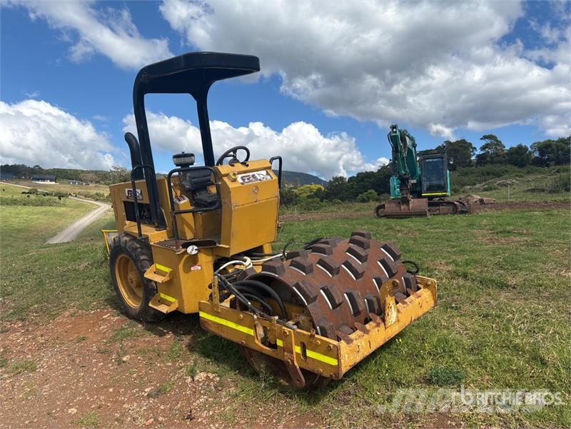 Ingersoll Rand 4t Padfoot Drum Compactor Enojni valjarji