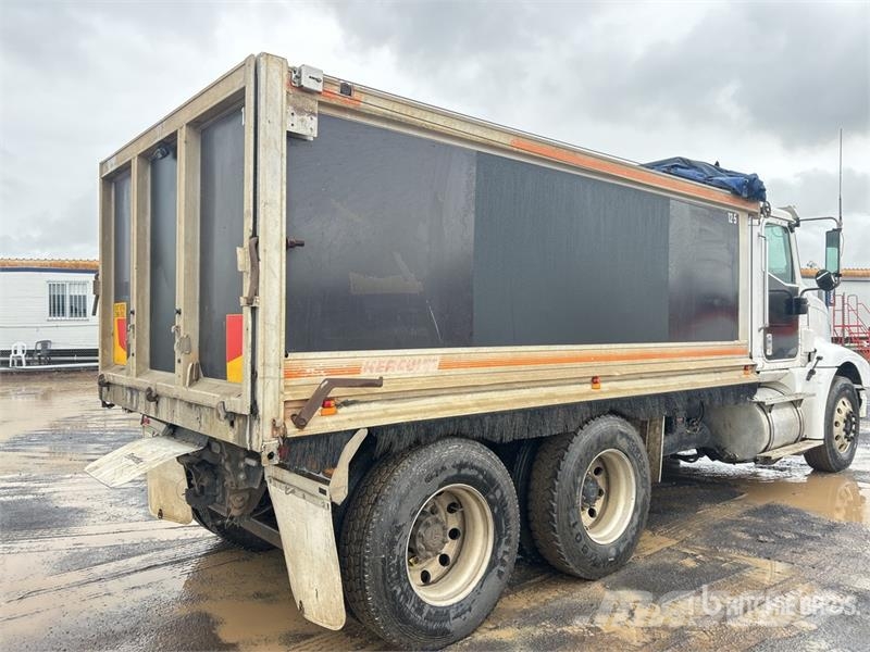 International Eagle 9200L 6x4 T/A Dump Truck 自卸式货车
