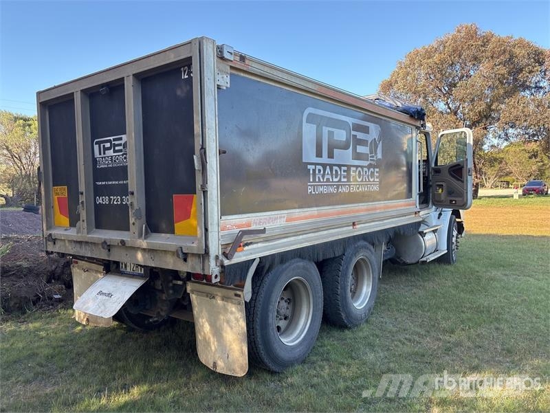 International Eagle 9200L T/A Dump Truck Φορτηγά Ανατροπή