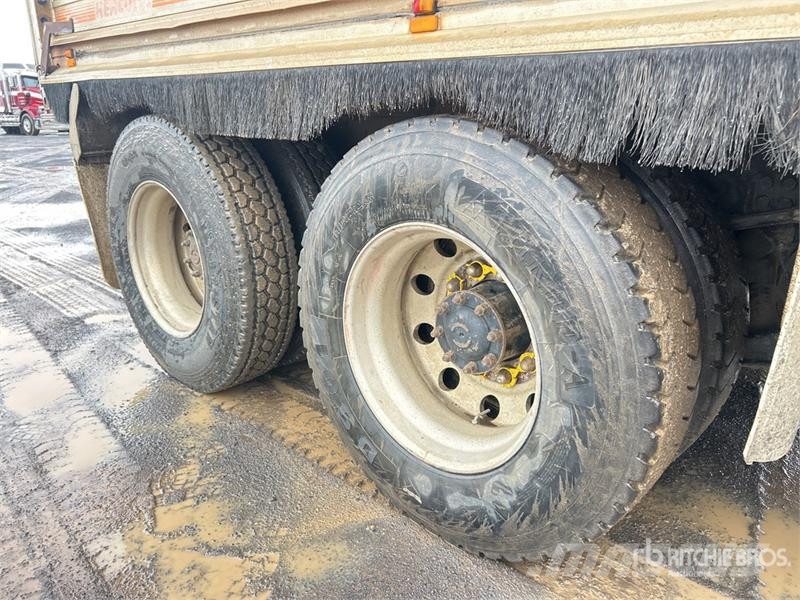 International Eagle 9200L 6x4 T/A Dump Truck 自卸式货车