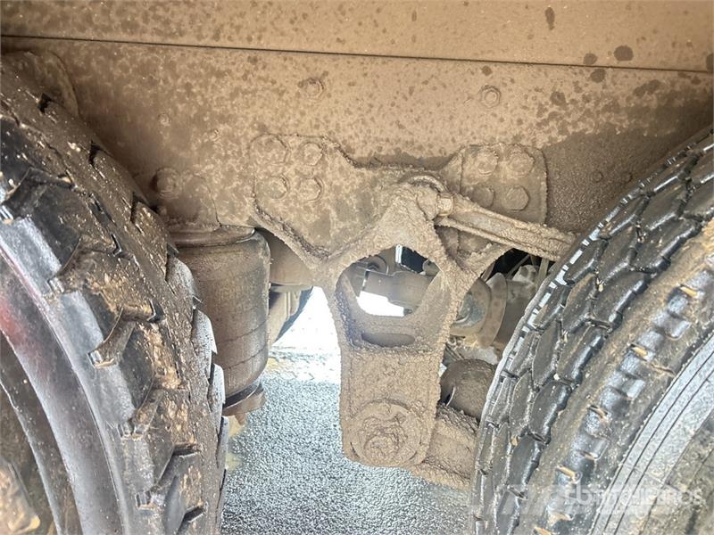 International Eagle 9200L 6x4 T/A Dump Truck 自卸式货车
