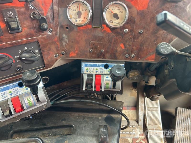 International Eagle 9200L 6x4 T/A Dump Truck 自卸式货车