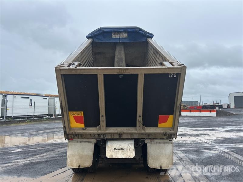 International Eagle 9200L 6x4 T/A Dump Truck 自卸式货车