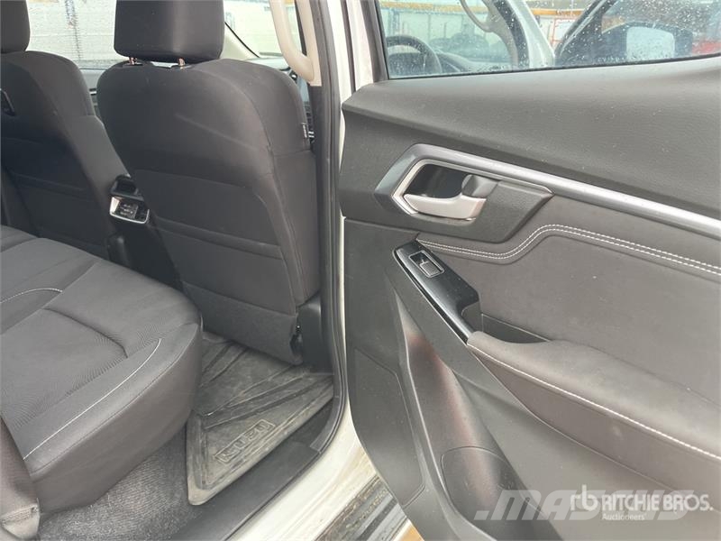 Isuzu D-Max 4x2 Dual Cab Pickup Ostalo