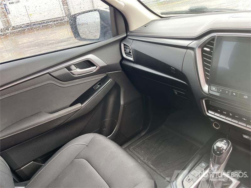 Isuzu D-Max 4x2 Dual Cab Pickup Ostalo