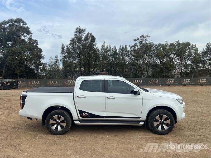 Isuzu D-Max 4x2 Dual Cab Pickup Muu