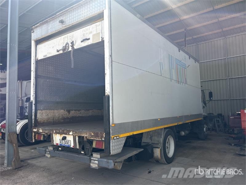 Isuzu F3 FTR Refrigerated Truck Kamioni hladnjače