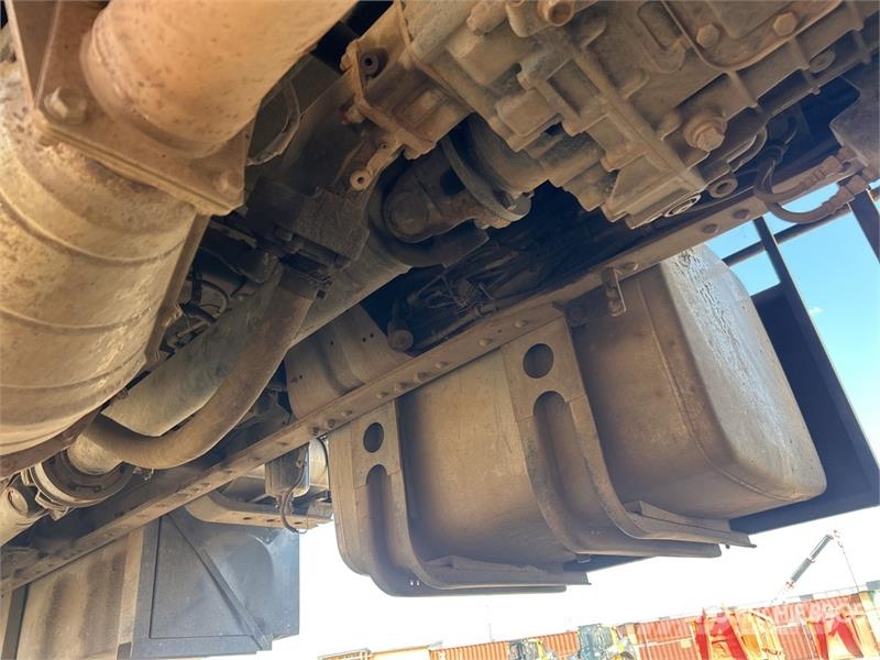 Isuzu Fassi F210 A 22 Knuckle Boom on  Isuzu FH FXZ 6x4  Kranbilar