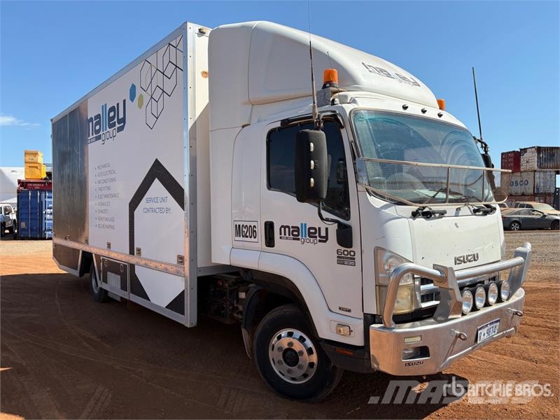 Isuzu FH FRR600 4x2 Sleeper Service Truck Комунальні автомобілі / автомобілі загального призначення