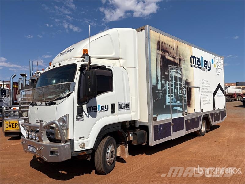 Isuzu FH FRR600 4x2 Van Truck Фургони