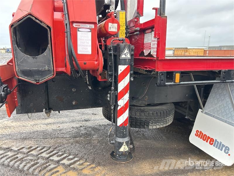 Isuzu FH FXZ 6x4 w/2010 Fassi 9.2 Ton F210 Flatbed Truck Darus teherautók