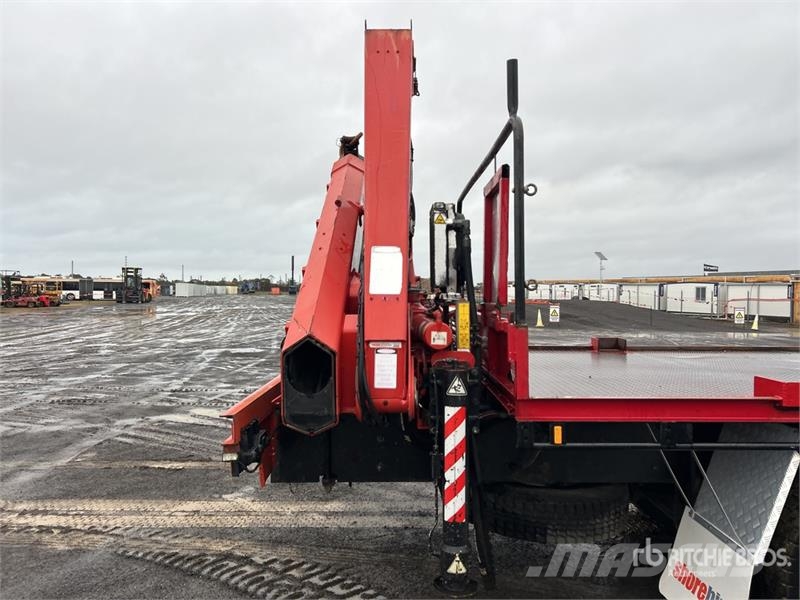Isuzu FH FXZ 6x4 w/2010 Fassi 9.2 Ton F210 Flatbed Truck Darus teherautók