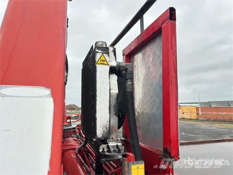 Isuzu FH FXZ 6x4 w/2010 Fassi 9.2 Ton F210 Flatbed Truck Darus teherautók