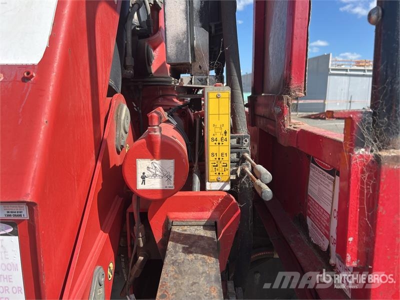 Isuzu FH FXZ 6x4 w/2010 Fassi 9.2 Ton F210 Flatbed Truck Crane trucks