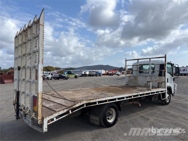 Isuzu FRR500 4x2 Flatbed Truck Platformas/izkraušana no sāniem