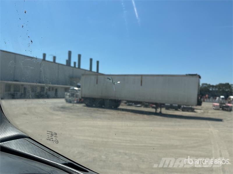 Isuzu FRR600 4x2 Lugger Truck Autre camion