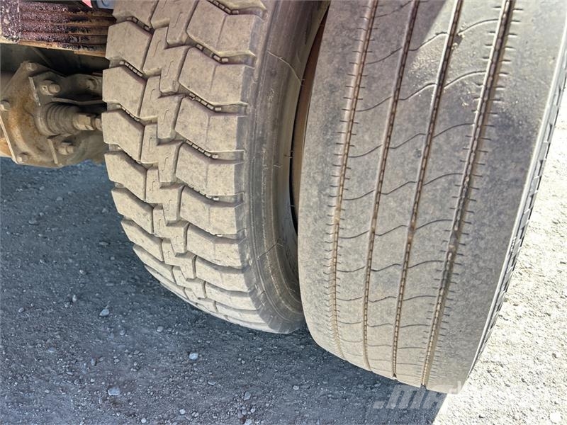 Isuzu FRR600 4x2 Lugger Truck Autre camion