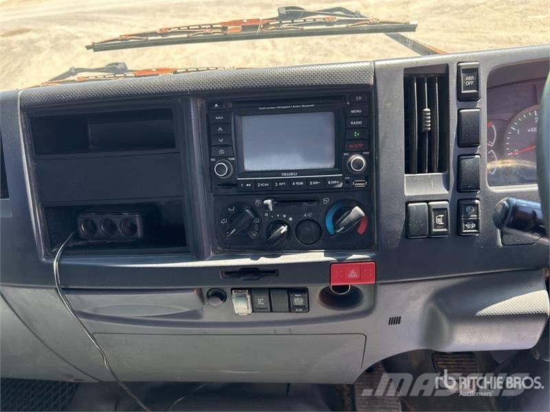 Isuzu FRR600 4x2 Lugger Truck Autre camion
