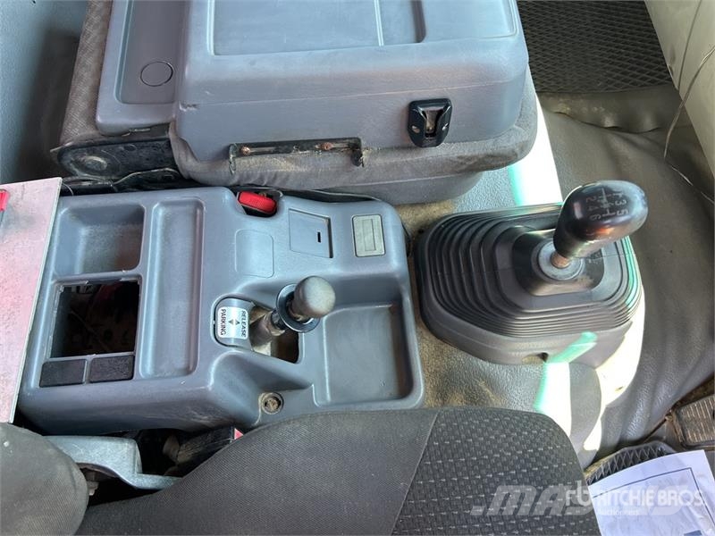 Isuzu FRR600 4x2 Lugger Truck Autre camion