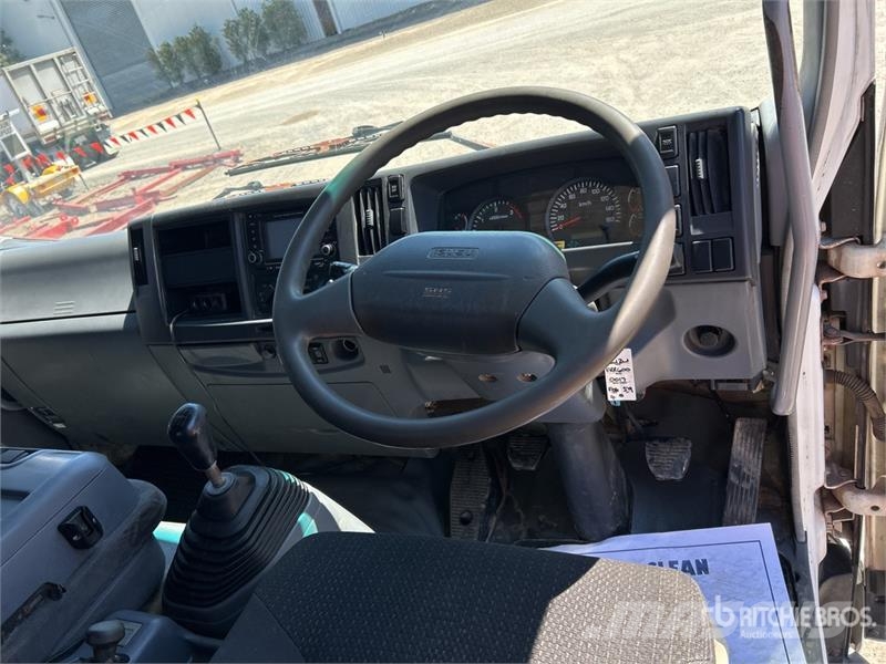 Isuzu FRR600 4x2 Lugger Truck Autre camion