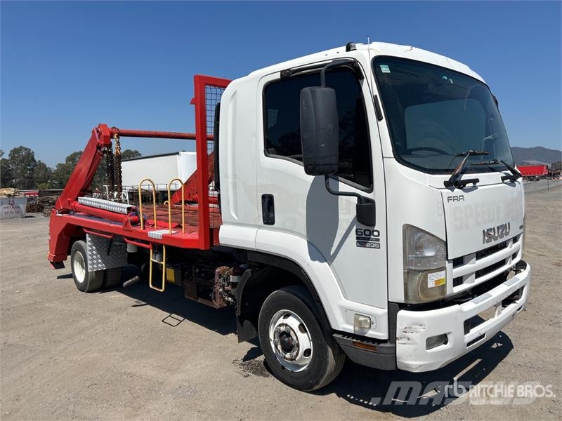 Isuzu FRR600 4x2 Lugger Truck Autre camion