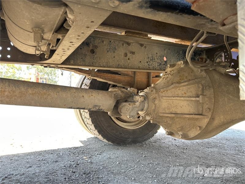Isuzu FRR600 4x2 Lugger Truck Autre camion