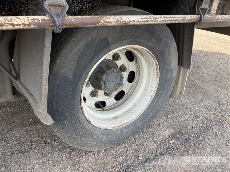Isuzu FSR850 4x2 Curtain Side Truck Pritsche & Plane