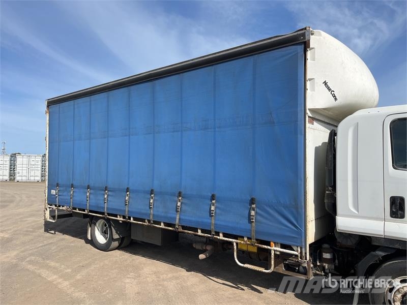 Isuzu FSR850 4x2 Curtain Side Truck Pritsche & Plane