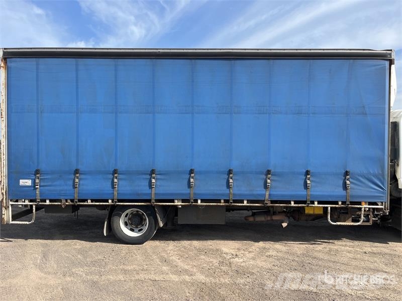 Isuzu FSR850 4x2 Curtain Side Truck Pritsche & Plane