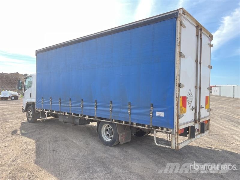 Isuzu FSR850 4x2 Curtain Side Truck Pritsche & Plane