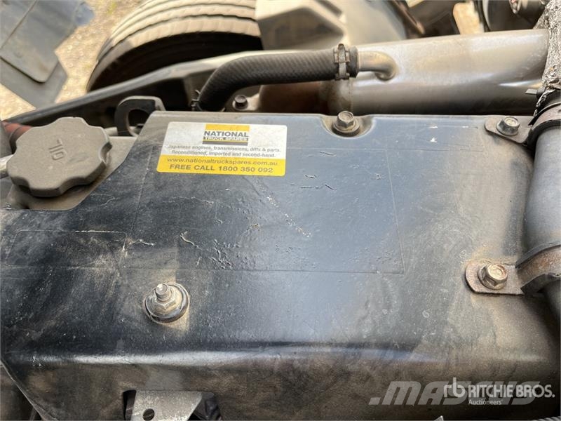Isuzu FSR850 4x2 Curtain Side Truck Pritsche & Plane