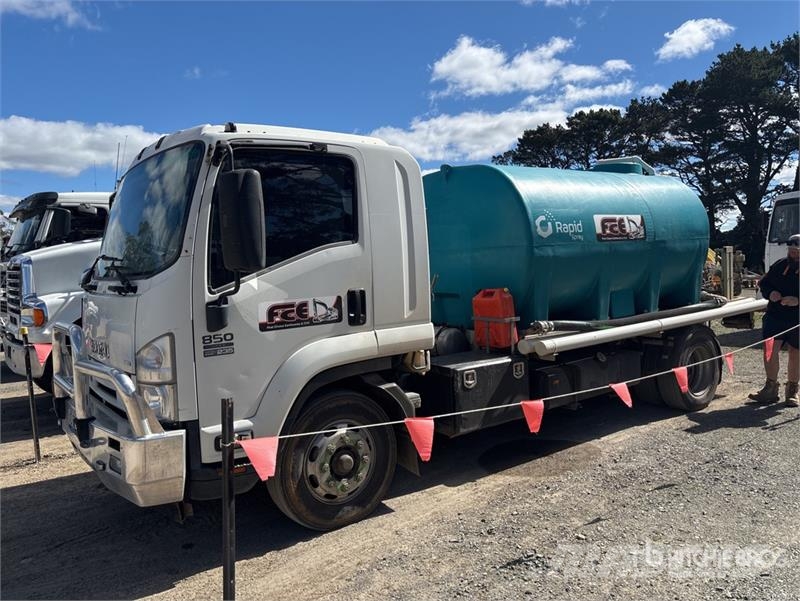 Isuzu FSR850 4x2 Water Truck Water bowser