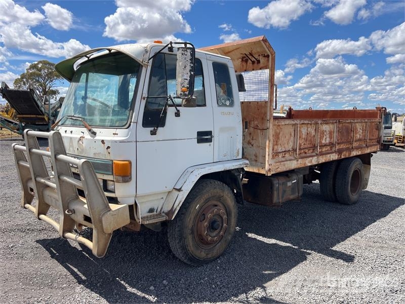 Isuzu FTR 4x2 S/A Dump Truck Billenő teherautók
