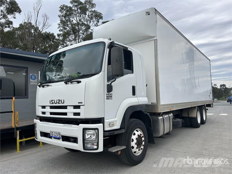Isuzu FVY 6x2 Refrigerated Truck Frigofrik kamyonlar