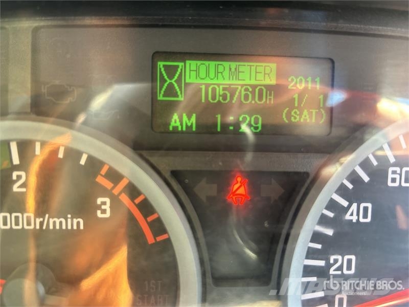 Isuzu FVZ 260-300 6x4 Fuel and Lube Truck Tankwagen