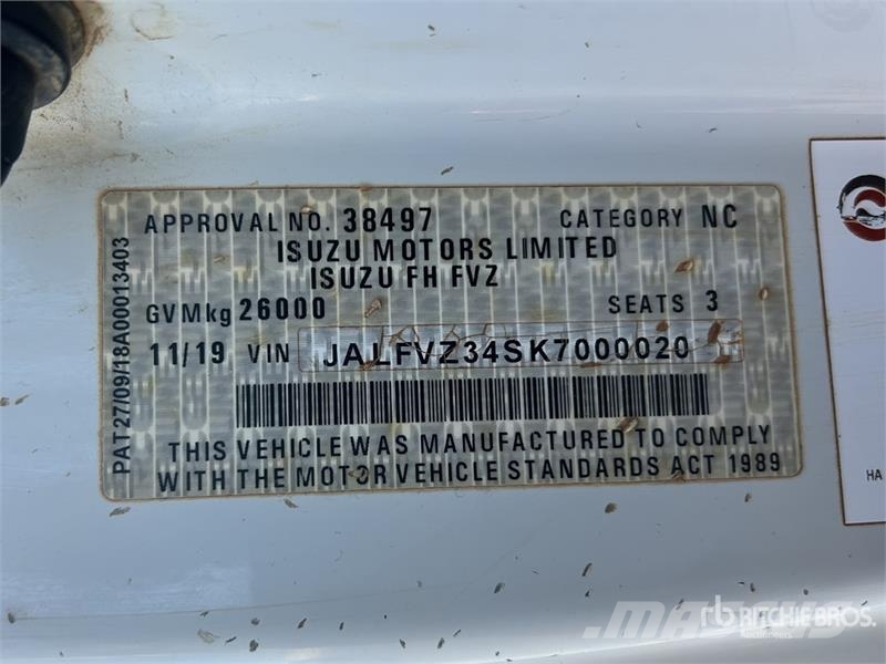 Isuzu FVZ 260-300 6x4 Fuel and Lube Truck Tankwagen