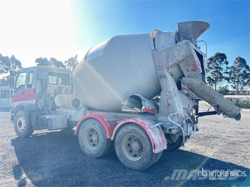 Isuzu FVZ 6x4 Mixer Truck Camiones hormigonera