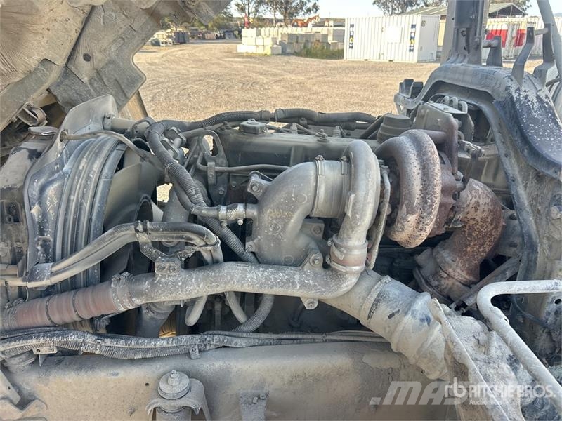 Isuzu FVZ 6x4 Mixer Truck Camiones hormigonera