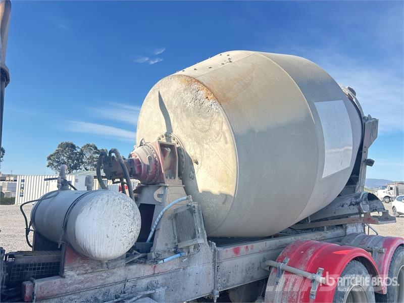 Isuzu FVZ 6x4 Mixer Truck Camiones hormigonera