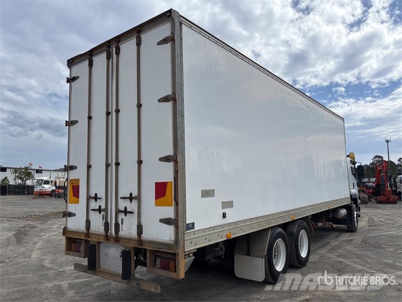 Isuzu FVZ1400 6x2 Van Truck Sanduk kamioni