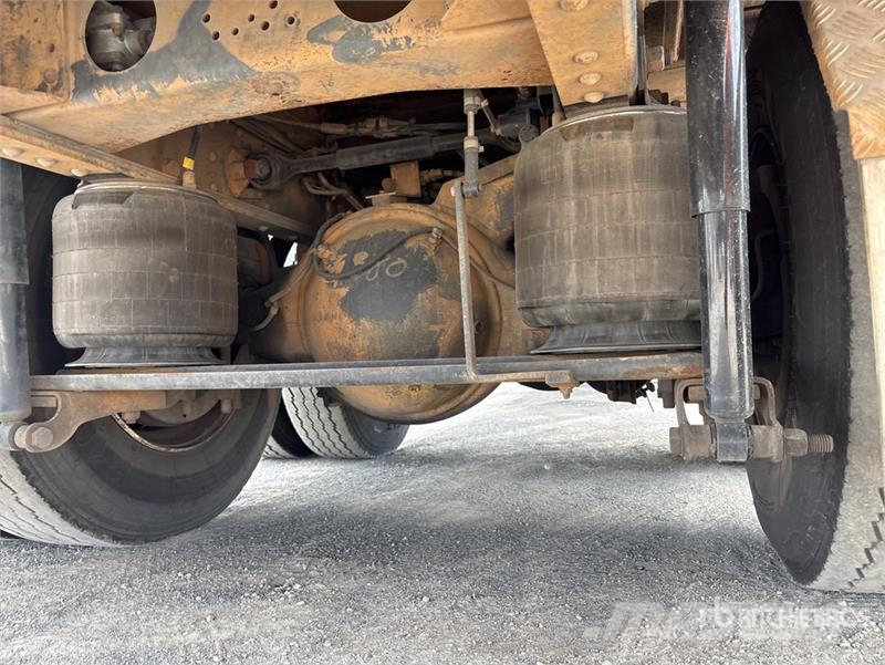 Isuzu FVZ1400 6x2 Van Truck Sanduk kamioni
